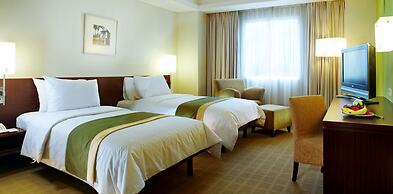 Java Paragon Hotel and Residences