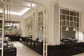 Java Paragon Hotel and Residences