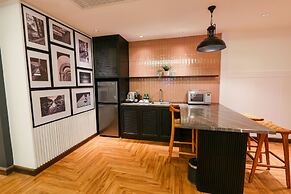 Java Paragon Hotel and Residences