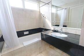 Java Paragon Hotel and Residences