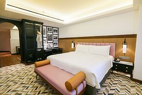 Java Paragon Hotel and Residences