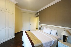 Java Paragon Hotel and Residences