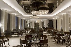 Java Paragon Hotel and Residences