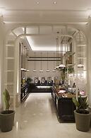 Java Paragon Hotel and Residences