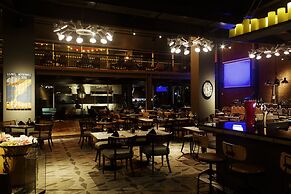 Java Paragon Hotel and Residences