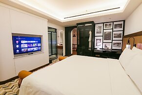 Java Paragon Hotel and Residences