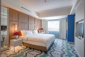 Java Paragon Hotel and Residences