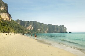 Aonang Villa Resort Beachfront