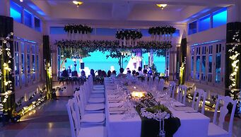 Aonang Villa Resort Beachfront