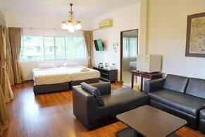 Basaya Beach Hotel & Resort