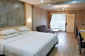 Basaya Beach Hotel & Resort