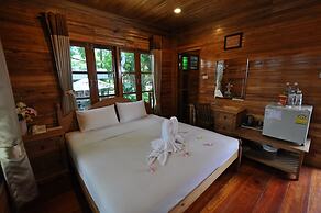 Basaya Beach Hotel & Resort