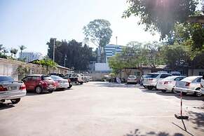 Basaya Beach Hotel & Resort