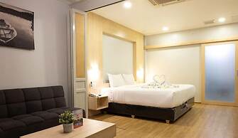 Basaya Beach Hotel & Resort