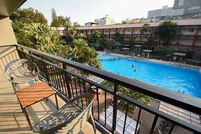 Basaya Beach Hotel & Resort