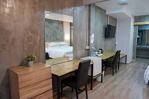 Basaya Beach Hotel & Resort