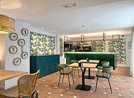 Soho Boutique Atalia