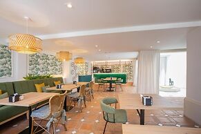 Soho Boutique Atalia