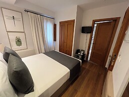 Soho Boutique Atalia