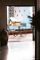 Abalone Hotel & Villa’s
