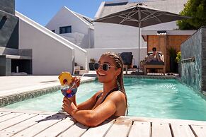 Abalone Hotel & Villas