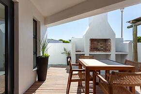 Abalone Hotel & Villas