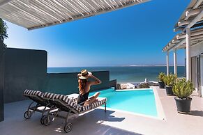 Abalone Hotel & Villas