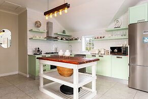 Abalone Hotel & Villas