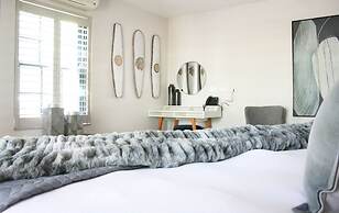 Abalone Hotel & Villas