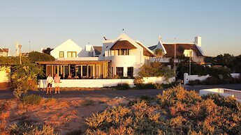 Abalone Hotel & Villas