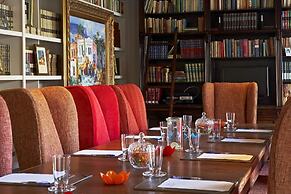 Abalone Hotel & Villas