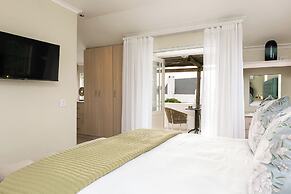 Abalone Hotel & Villas