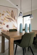 Abalone Hotel & Villas