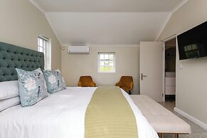 Abalone Hotel & Villas