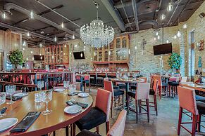 Embassy Suites Houston Downtown