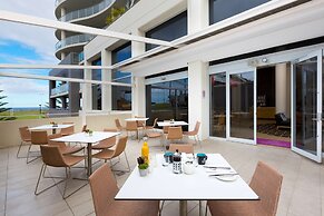 Sage Hotel Wollongong