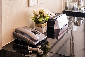 Sinsuvarn Airport Suite