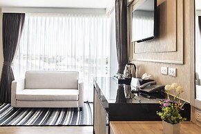 Sinsuvarn Airport Suite