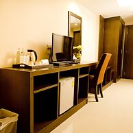 Sinsuvarn Airport Suite