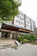 Sinsuvarn Airport Suite