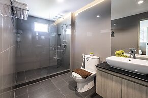 Sinsuvarn Airport Suite