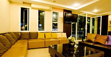 Sinsuvarn Airport Suite
