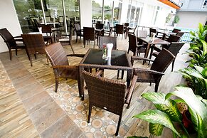 Sinsuvarn Airport Suite