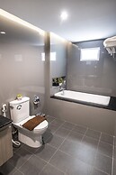 Sinsuvarn Airport Suite