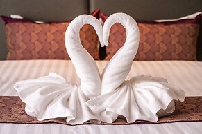 Sinsuvarn Airport Suite