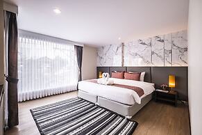 Sinsuvarn Airport Suite