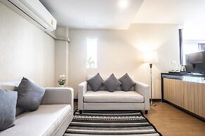 Sinsuvarn Airport Suite