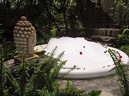 Nirvana Restaurant And Retreat