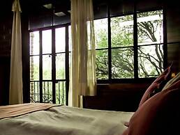 Nirvana Restaurant And Retreat