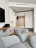 ADELANTE Boutique Hotel